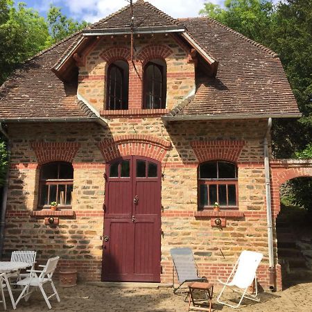 Gite Les Ecuries Du Manoir De Benedicte Cahan Εξωτερικό φωτογραφία